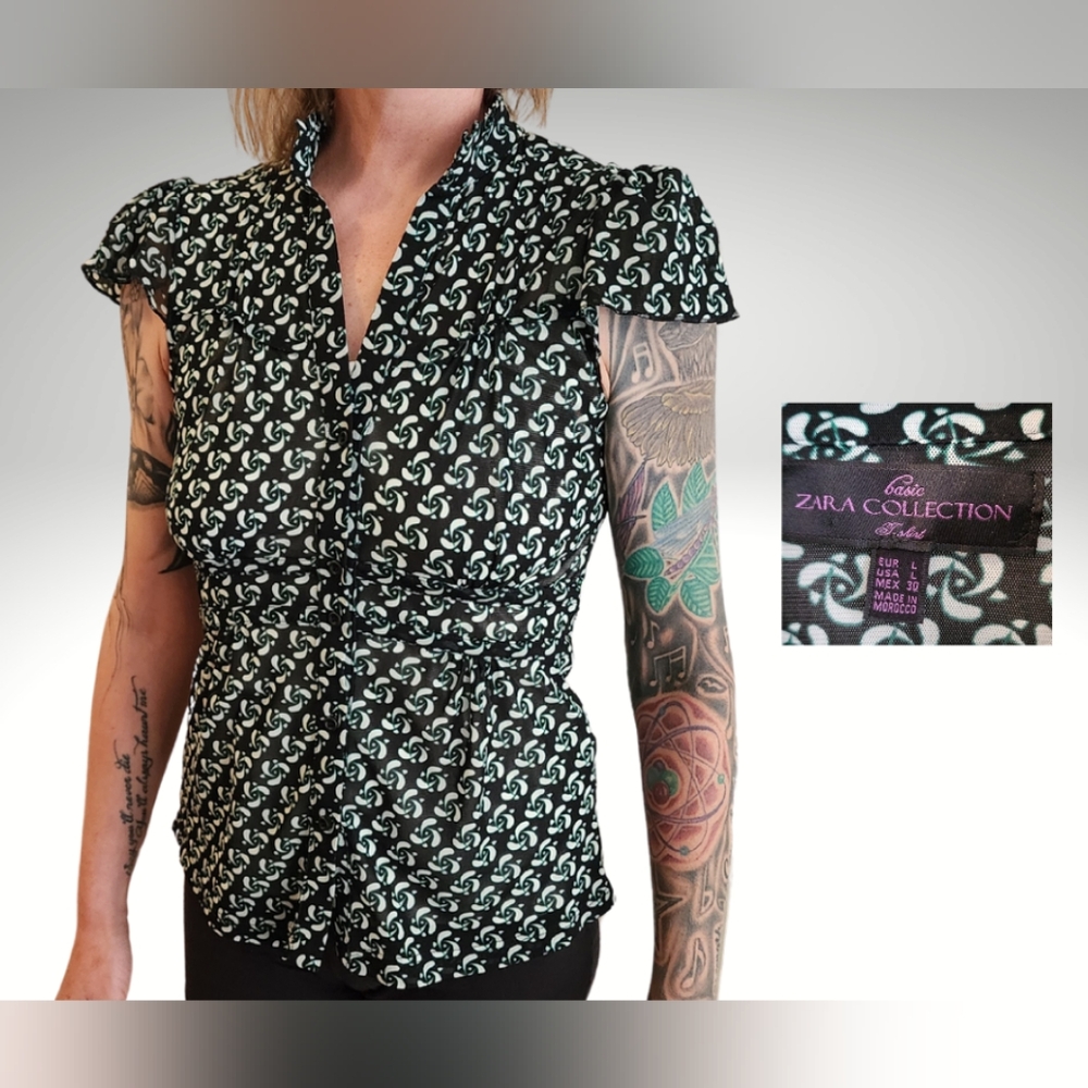 Zara Collection black top with white and green pattern, cap sleeves, sz L EUC